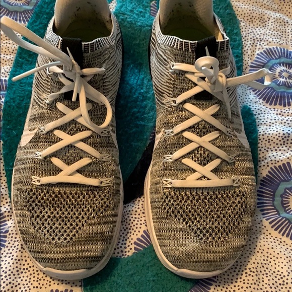 Nike Shoes - nike metcons